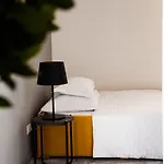 Paris Опатія