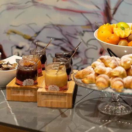 호텔 Paris 오파티아