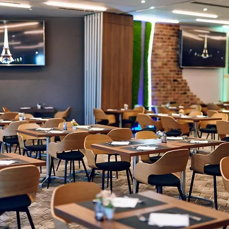 호텔 Paris 오파티아