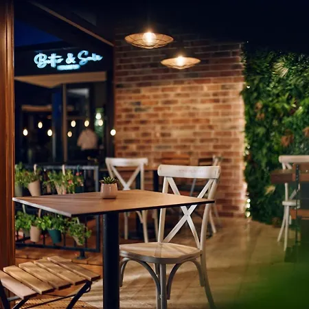 호텔 Paris 오파티아