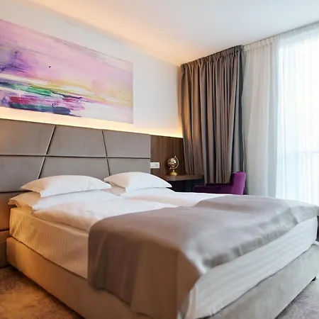 Paris 4* 오파티아