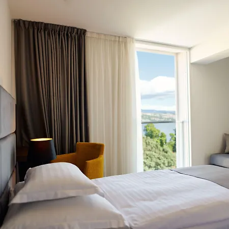 Paris Hotel 4*