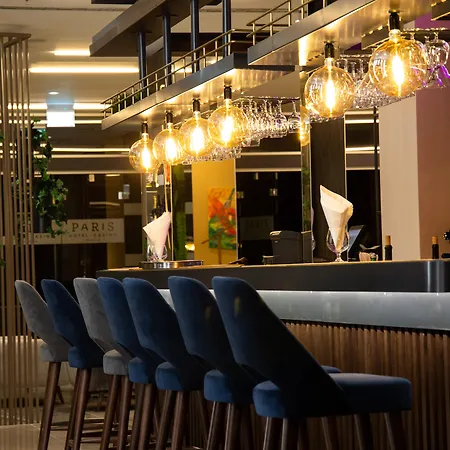 Otel Paris