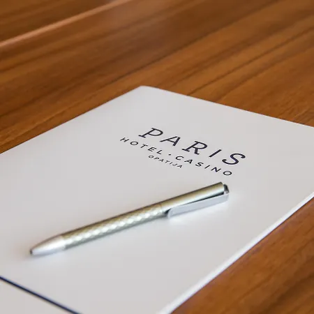 Paris 4* Οπατία