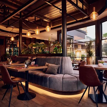 Ξενοδοχείο Paris 4*