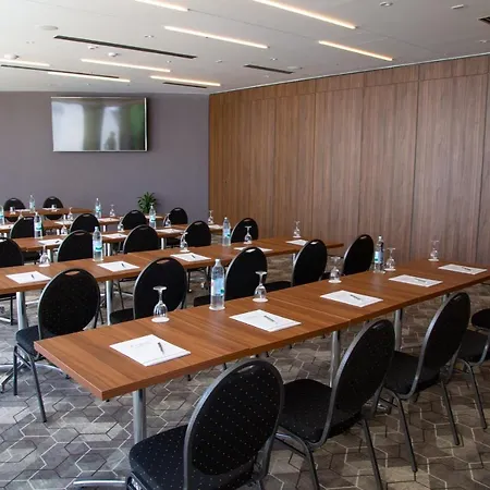 Paris Otel 4*